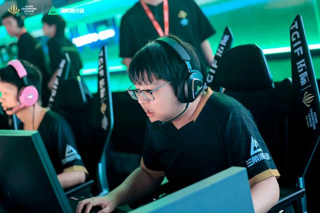 飓风少年 飓风少年