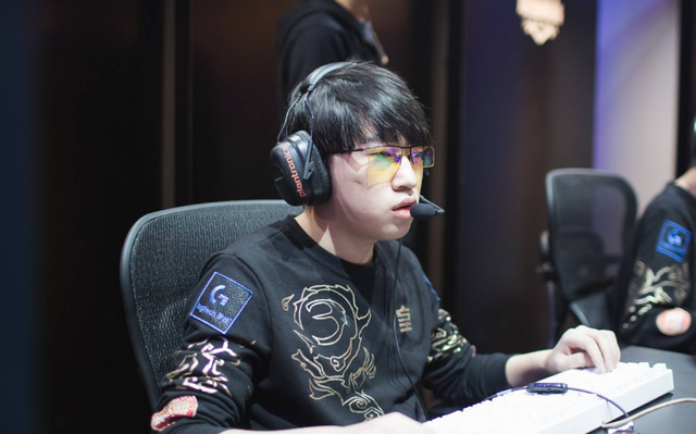 之初就伴随 之初就伴随